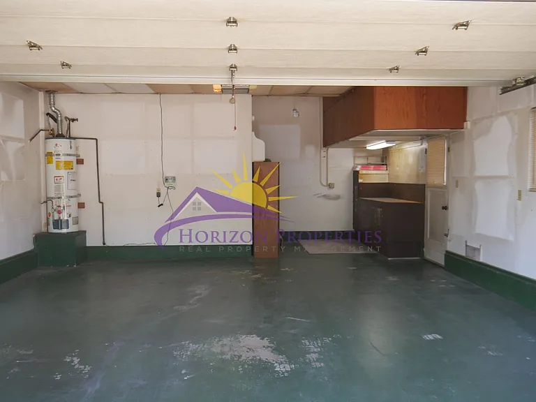 6319 Saint James Dr — Photo 23