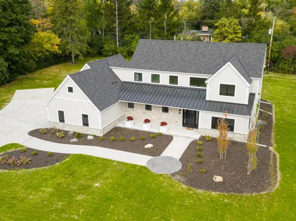 1000 E Bradley ROAD, Fox Point, WI 53217