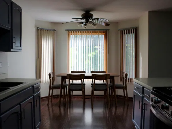 1868 Fox Run Dr Unit A, Elk Grove Village, IL 60007