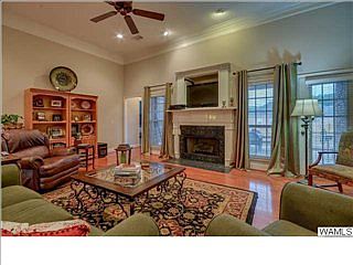 5th image of 5911 Bradford Ln