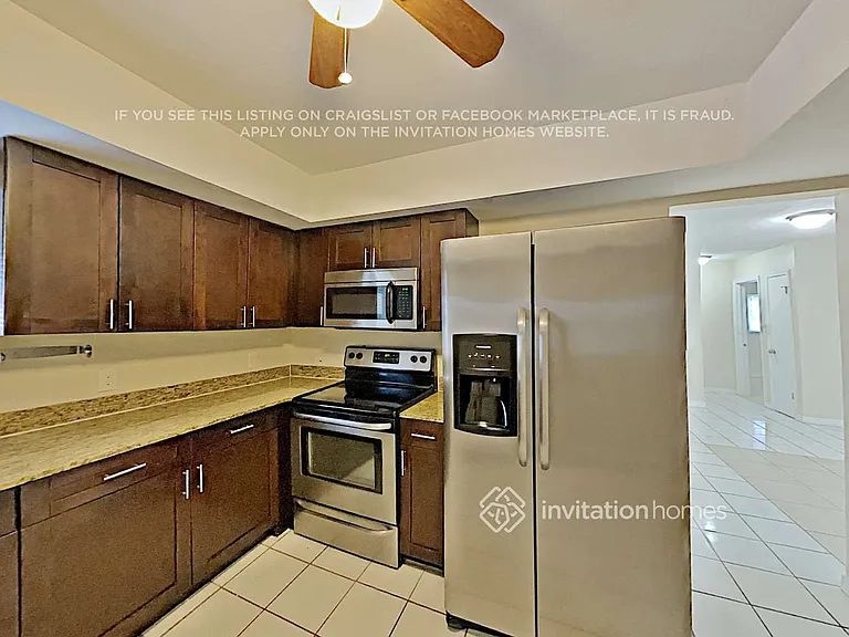 6433 NW 21st Ct — Photo 7