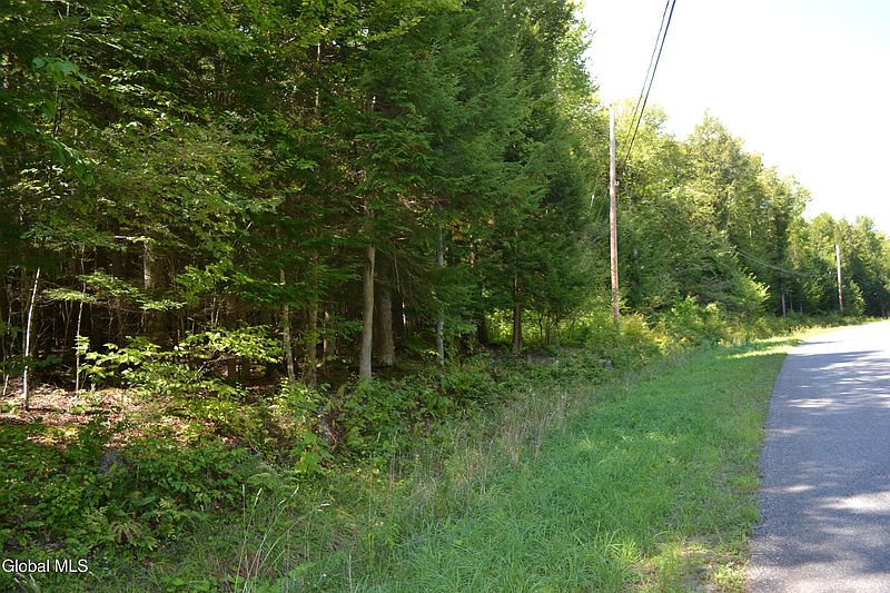 5th image of 9 Diamond RIdge Road