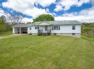 1096 Turkey Knob Rd, Fries, VA 24330