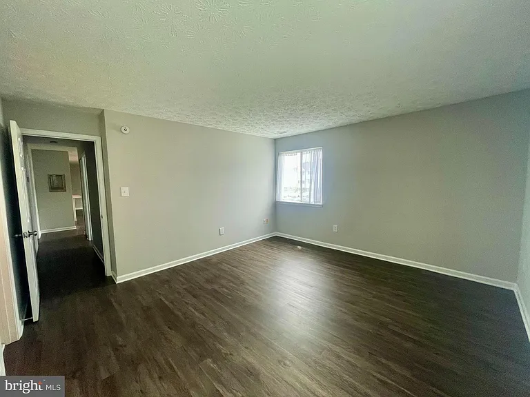 2137 Wainwright Ct #1C — Photo 9