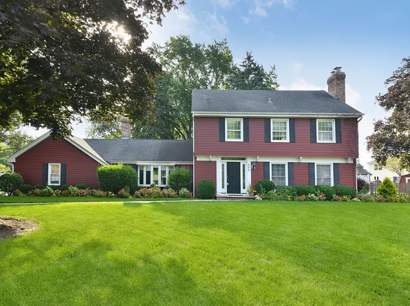 848 Rocksbury Ct, Batavia, IL 60510