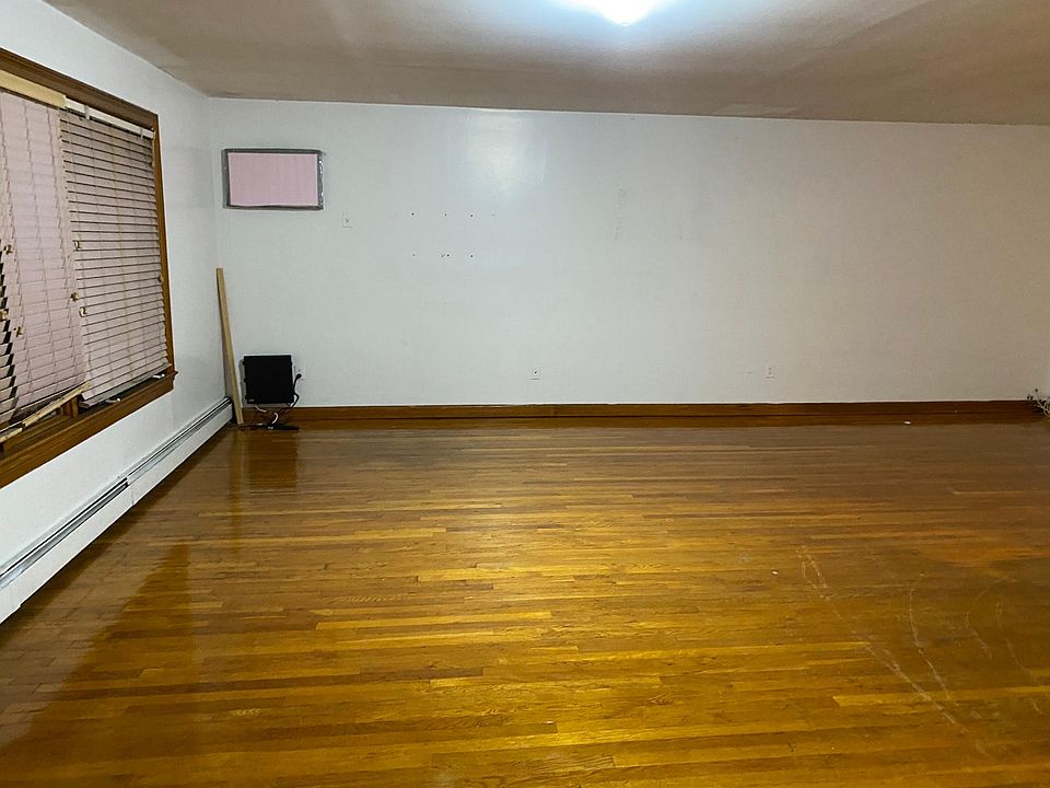 1st image of 19800 47th Ave Floor 2
