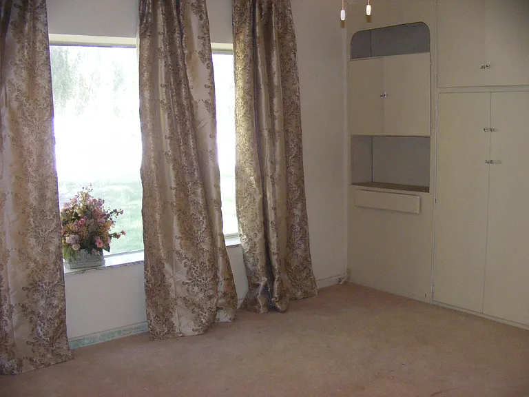 15252 Devonshire St — Photo 14