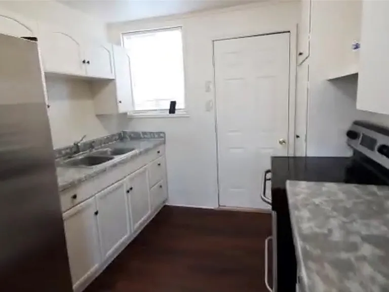 180 N Jones St #5 — Photo 2