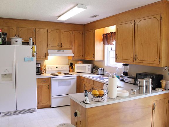 4th image of 104 Mackerel Ln
