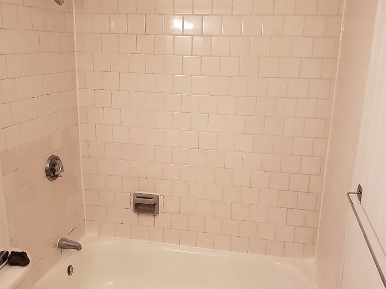 199 Strathmore Rd #9B — Photo 5