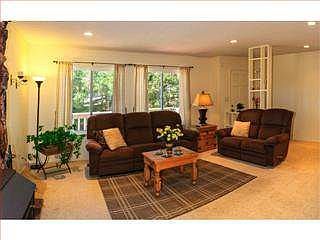 4th image of 110 Woodview Dr