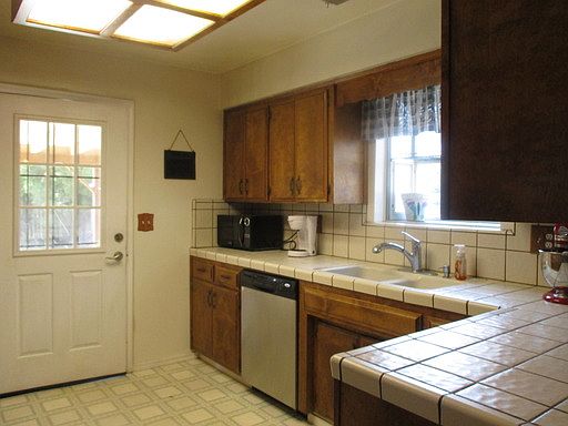 5th image of 3040 S Woodland St