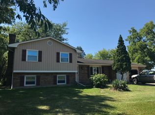 17520 Barber Greene Rd, Maple Park, IL 60151