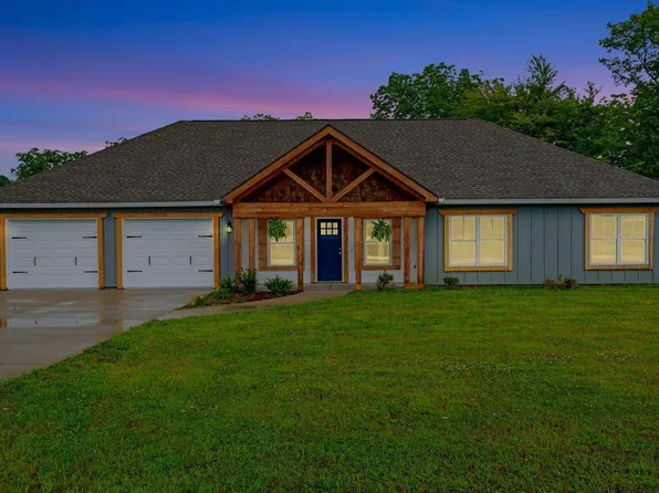 51 Beaver Creek Rd, Laceys Spring, AL 35754