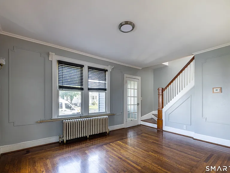 430 Blohm St — Photo 5