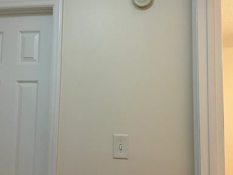 2811 E Oakland Ave #20 — Photo 18