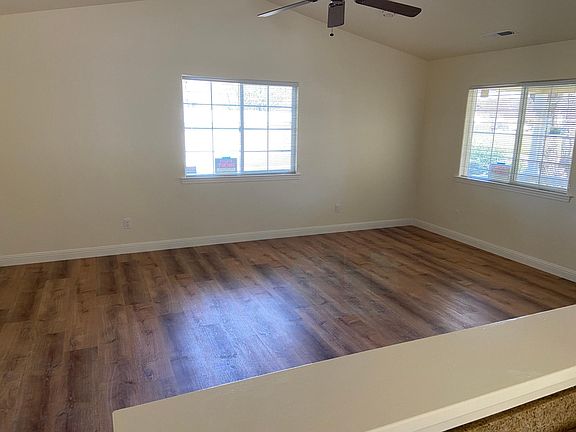 2nd image of 14365 Walnut Ave