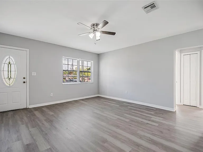 735 Alton Ave — Photo 8