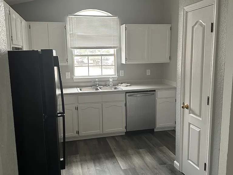 2920 Royal Run St — Photo 5