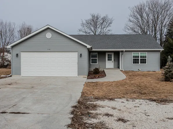 518 Robinson St, Earlville, IL 60518