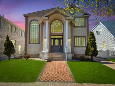 80-32 264th Street, Glen Oaks, NY, 11004