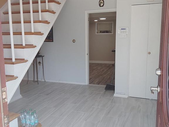 2nd image of 4106 Saint Clair Pl