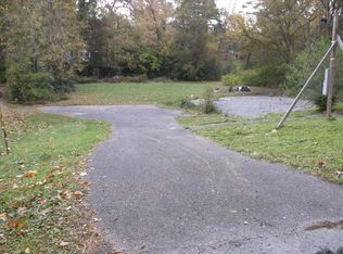 3103 NE Rennoc Rd, Knoxville, TN 37918