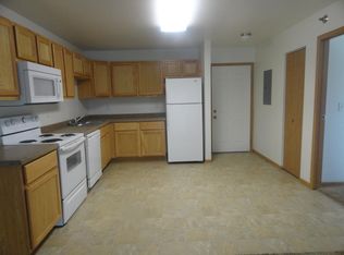 1321 11th St W APT 202, Williston, ND 58801