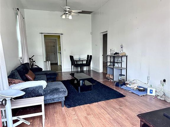 2nd image of 333 Homer St