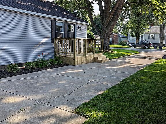 4th image of 524 S Melze St
