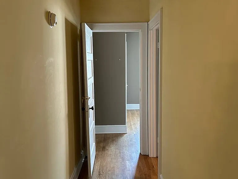 900 Laurel St — Photo 23