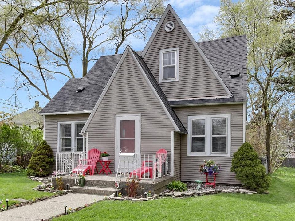 1st image of 2111 Eastern Ave NE