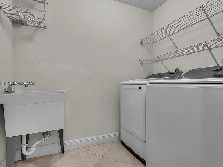 18031 NW 87th Ct — Photo 30