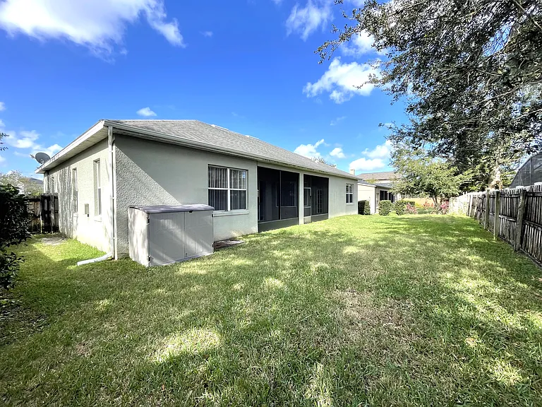 2722 Willow Creek Dr — Photo 34