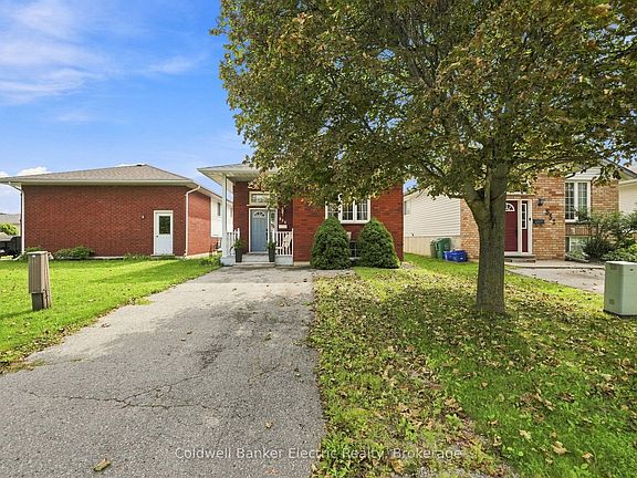 3rd image of 854 Abbey Ln