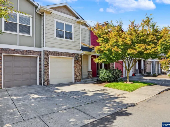 211 Silver St, Silverton, OR 97381