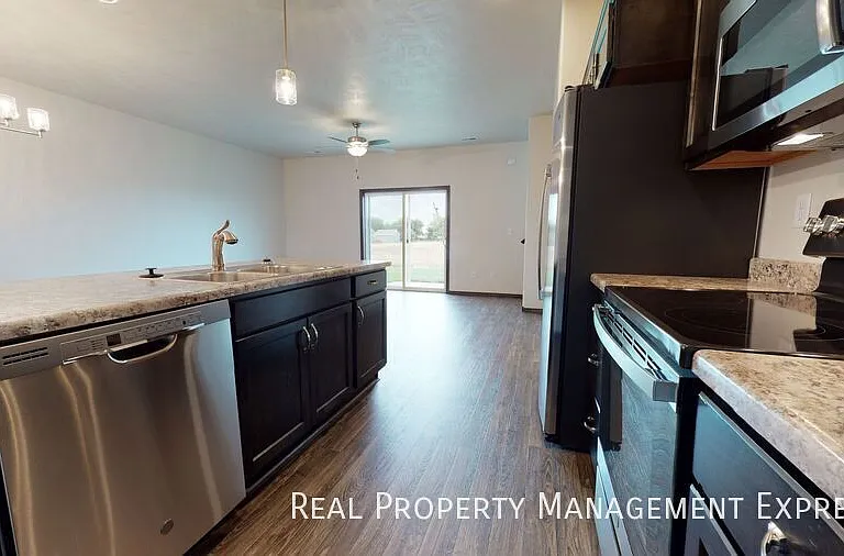 4615 E Leubecher Pl — Photo 6