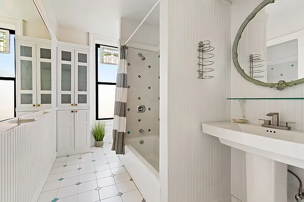 Sold by Corcoran | media 31