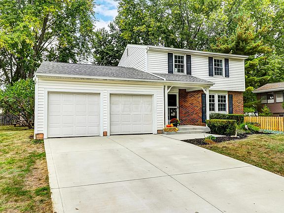 2nd image of 8833 Knighton Ct