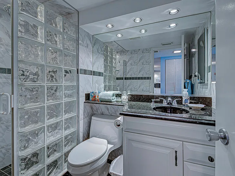 800 Benjamin Franklin Dr #202 — Photo 23
