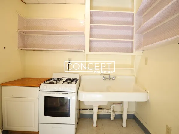 24 Phillips St #4CP, Boston, MA 02114
