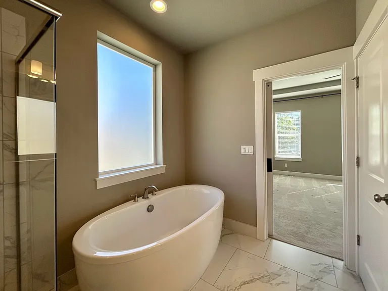 11571 SW Barber St — Photo 48