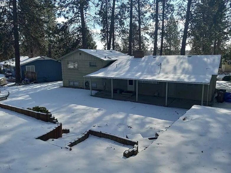 2128 W Houston Ave — Photo 4