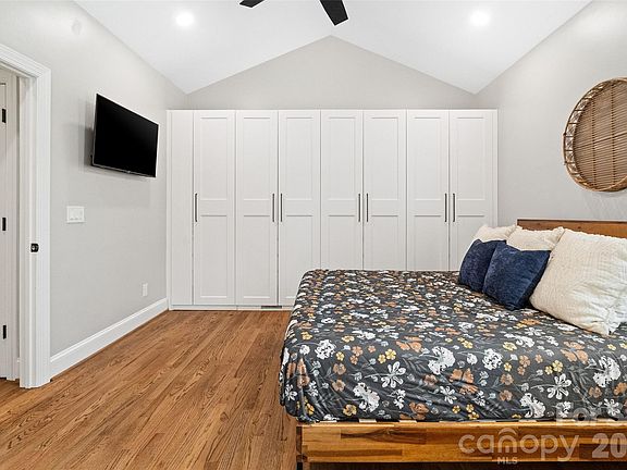 5th image of 7716 Rathlin Ct