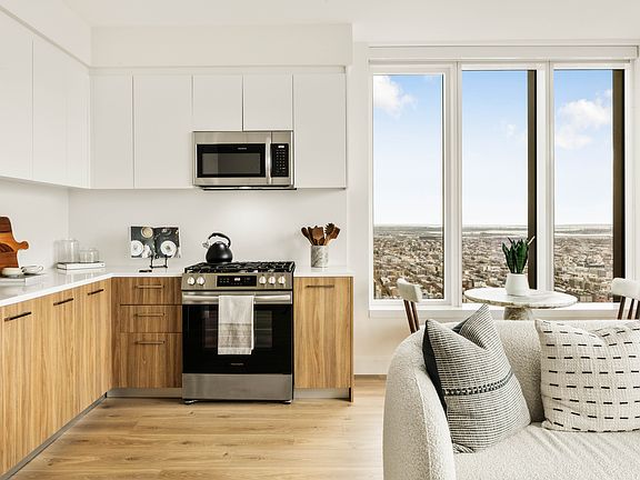 4th image of 2315 44th Dr #63D