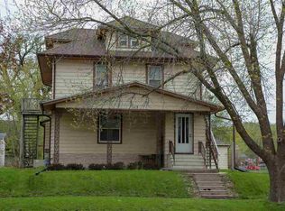 117 Franklin St, Cedar Falls, IA 50613