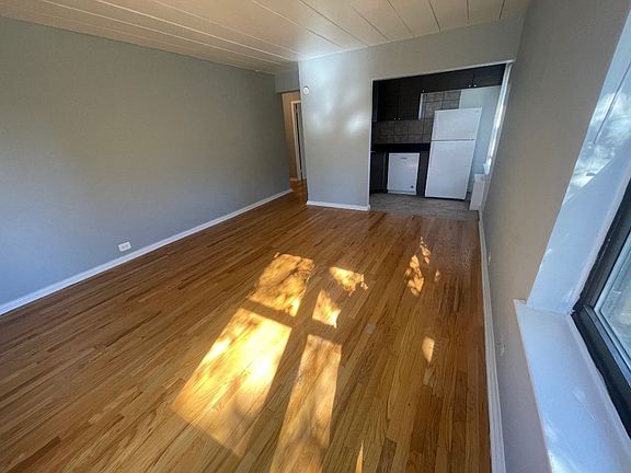 4th image of 1360 W Touhy Ave APT 302