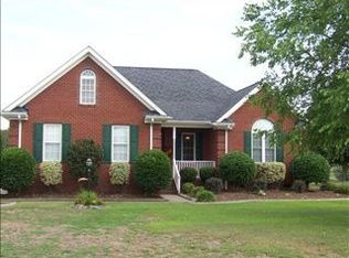 108 Parrish Dr, Pikeville, NC 27863