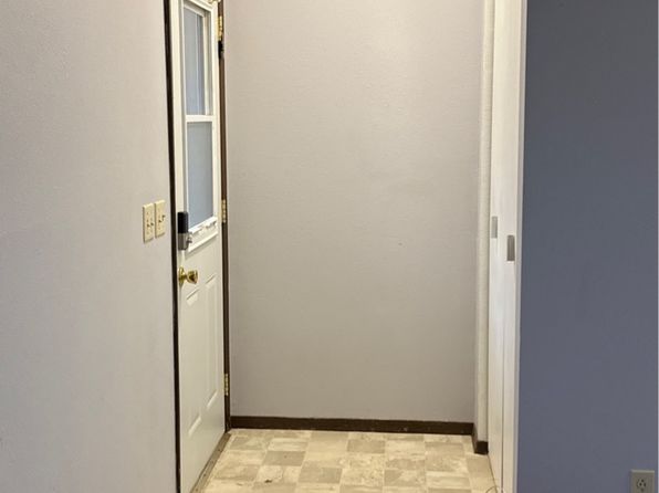 620 Pheasant St #T02