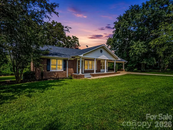 1544 Old Us Highway 221a, Mooresboro, NC 28114